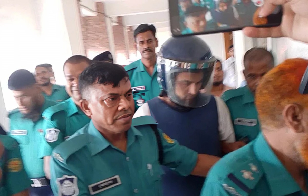 ধর্ষণ মামলায় গায়ক নোবেল কারাগারে