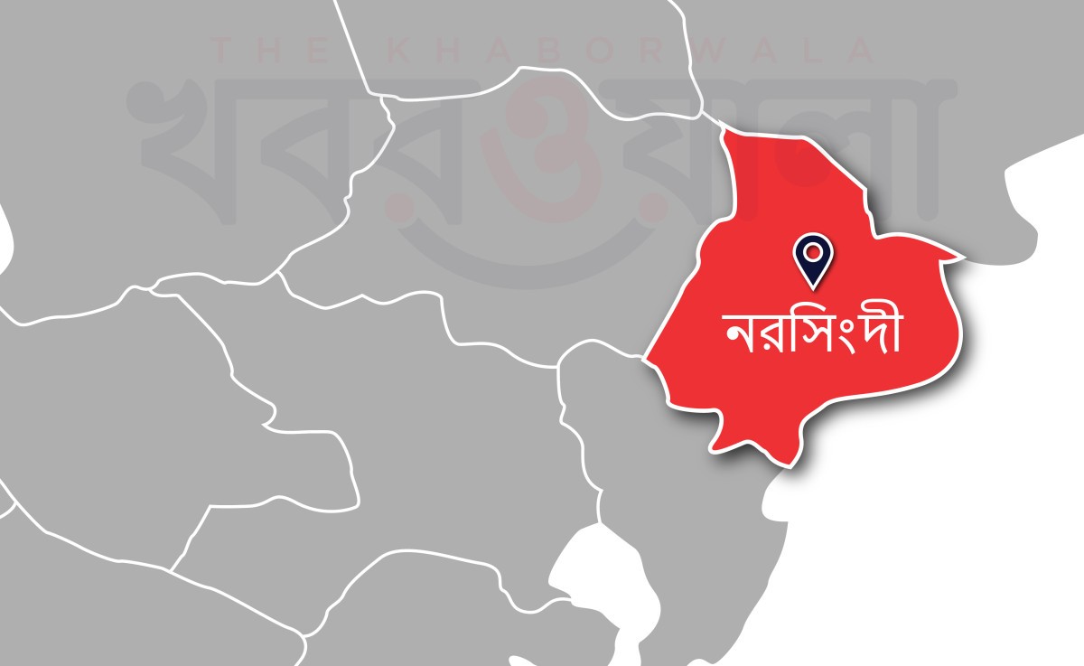 দাদি-ফুফু ও বোনকে কুপিয়ে জেলে, ফিরে এসে বাবাকে খুন
