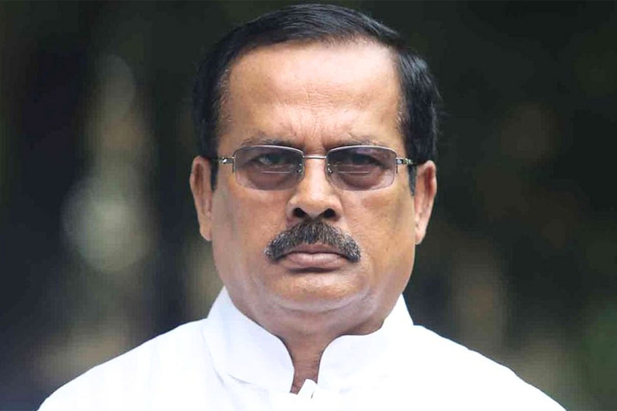 নানক, তাঁর স্ত্রী ও মেয়ের বিদেশযাত্রায় আদালতের নিষেধাজ্ঞা