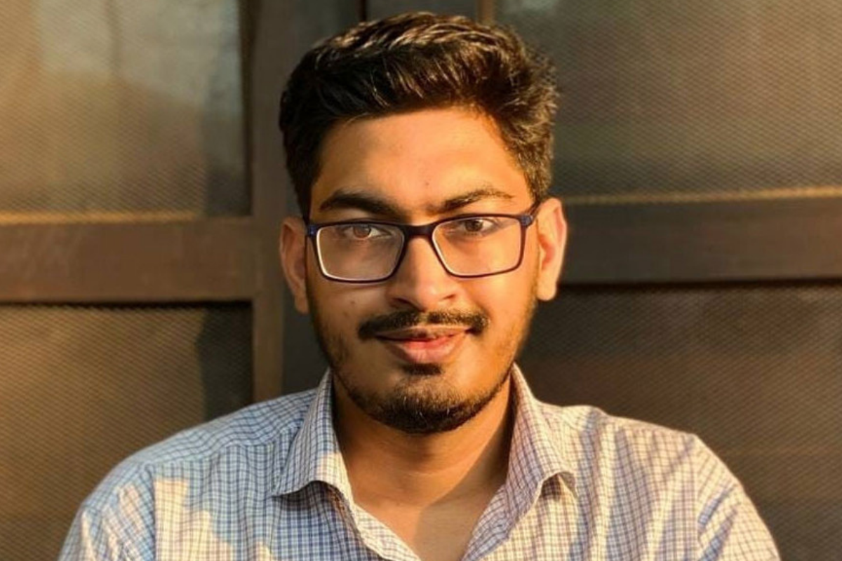নাহিদ ইসলামের সাবেক পিএর বিরুদ্ধে ১৫০ কোটি টাকা বেহাতের অভিযোগ