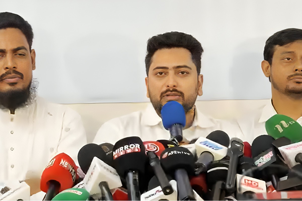 দুই ছাত্র উপদেষ্টার সঙ্গে এনসিপির কোনো সম্পর্ক নেই: নাহিদ