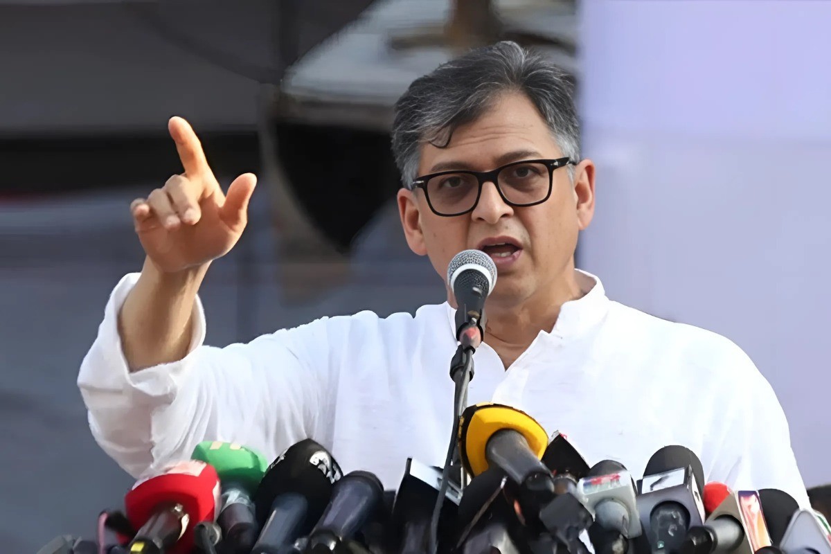 নির্বাচনের রোডম্যাপ চেয়েছিলাম, পদত্যাগের নাটক নয়: সালাহউদ্দিন আহমেদ