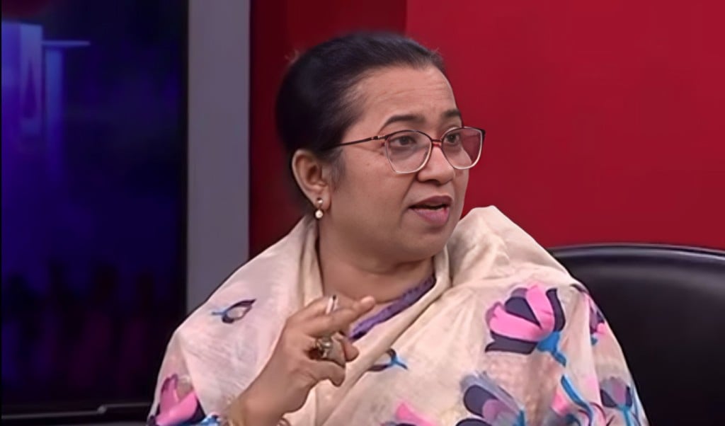 নিলুফা 1748497658 গ্রামীণ ব্যাংকের পদ ছাড়েন না, রাষ্ট্রীয় পদ ছাড়বেন কীভাবে? : নিলুফা