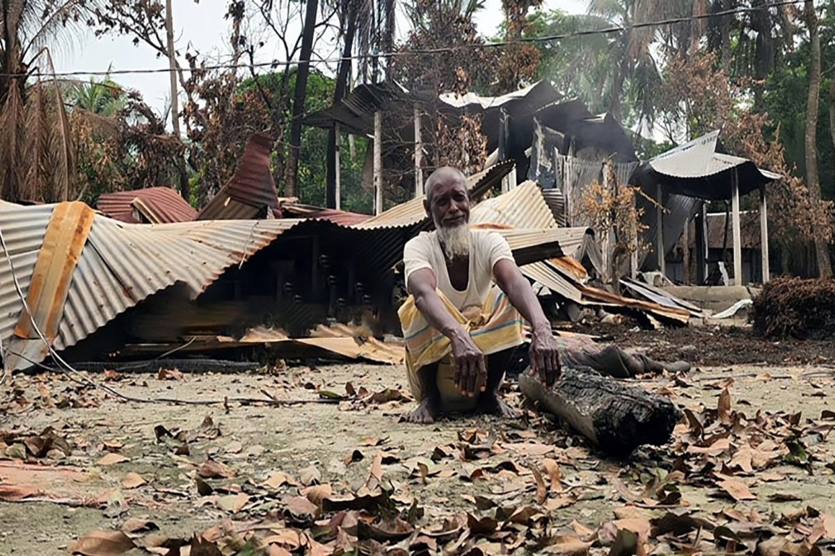 হত্যার প্রতিশোধ,আগুনে পুড়ে ছাই ৭ বসতঘর