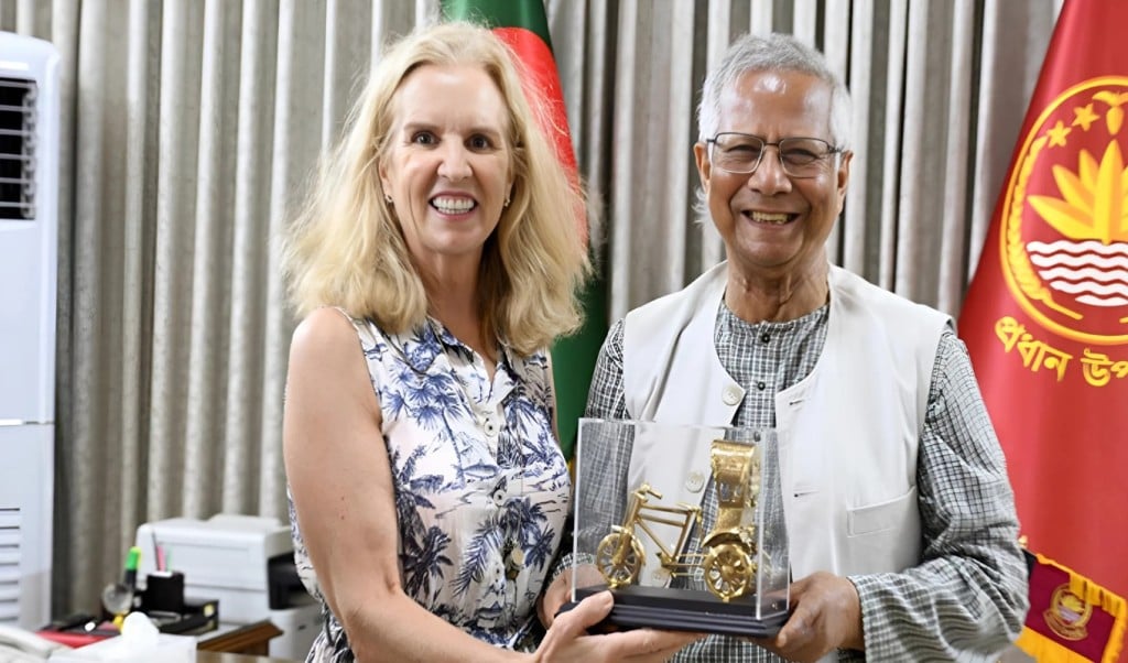 প্রধান উপদেষ্টার সাথে মার্কিন মানবাধিকার কর্মী কেনেডির সাক্ষাৎ 1747198589 প্রধান উপদেষ্টার সাথে মার্কিন মানবাধিকার কর্মী কেনেডির সাক্ষাৎ