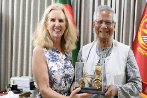 প্রধান উপদেষ্টার সাথে মার্কিন মানবাধিকার কর্মী কেনেডির সাক্ষাৎ