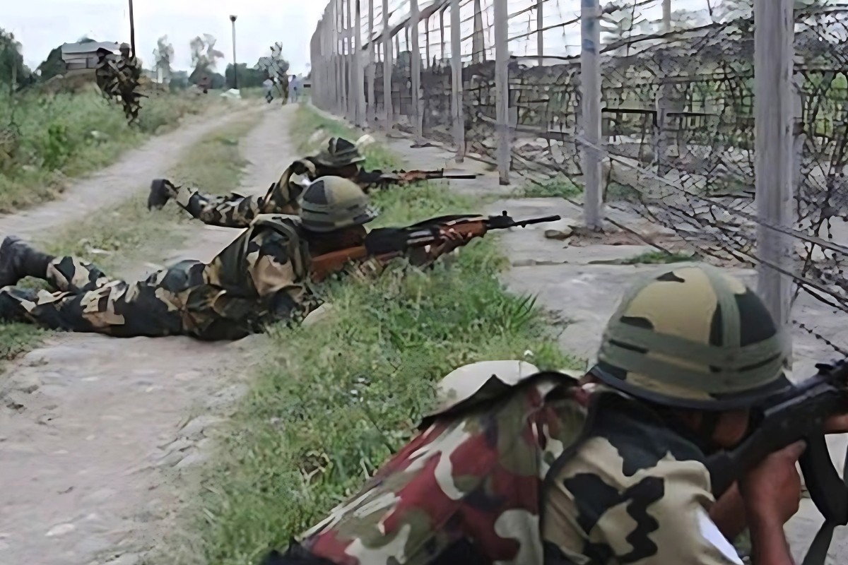 ফের ভারত-পাকিস্তান সেনাদের মধ্যে গোলাগুলি