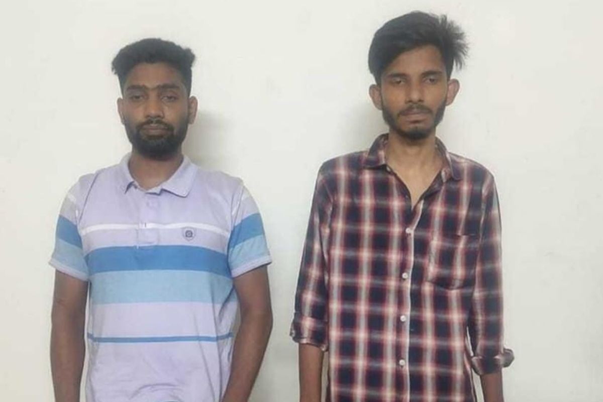 বগুড়ায় দর্শনার্থীদের মারধর করে ছিনতাই, গ্রেপ্তার ২