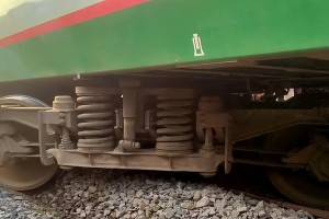 রাজশাহী রেলস্টেশনে বনলতা এক্সপ্রেস ট্রেন লাইনচ্যুত