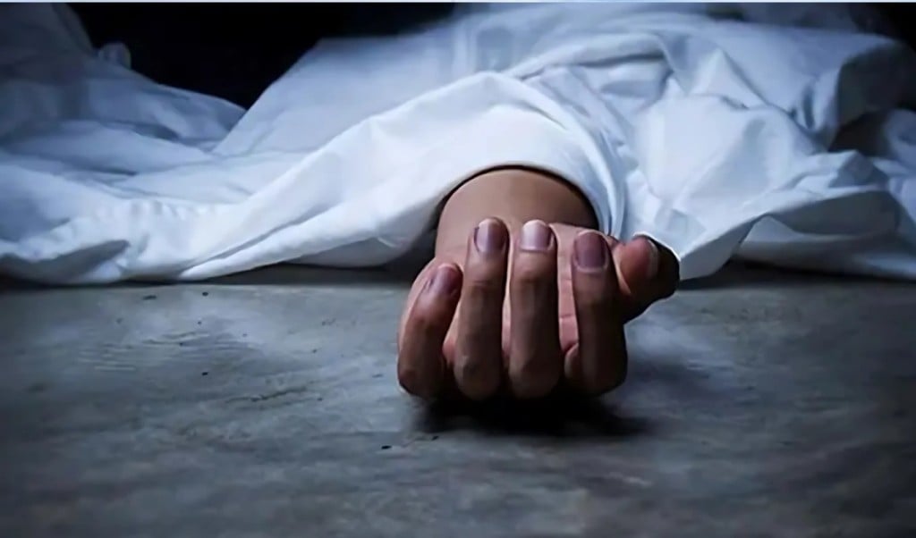 বরিশালে পিকআপ মোটরসাইকেল সংঘর্ষে প্রাণ গেল চিকিৎসকের 1746348385 বরিশালে পিকআপ-মোটরসাইকেল সংঘর্ষে প্রাণ গেলো চিকিৎসকের