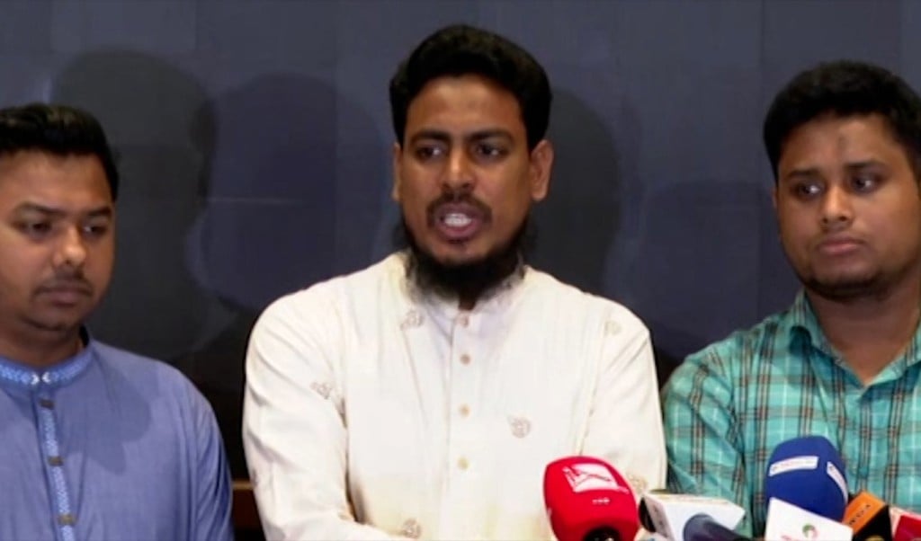 বর্তমান বাংলাদেশ একটি ক্রান্তিকালীন সময় পার 1748073761 বর্তমান বাংলাদেশ একটি ক্রান্তিকালীন সময় পার করছে: আখতার