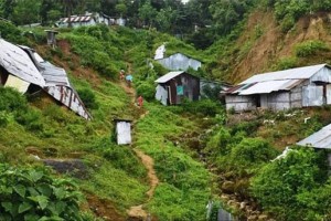 বান্দরবানে মাইকিং করে নিরাপদ স্থানে সরে যেতে নির্দেশ