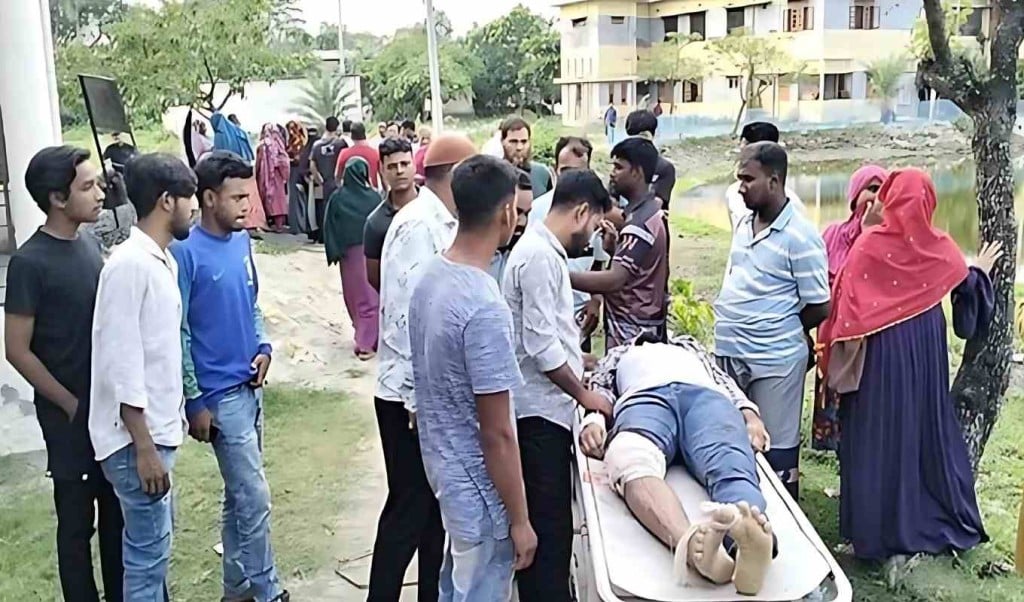 বাসে প্রতারকের পানি খেয়ে প্রাণ গেলো সাবেক বিমান কর্মকর্তার 1747796974 বাসে প্রতারকের পানি খেয়ে প্রাণ গেলো সাবেক বিমান কর্মকর্তার