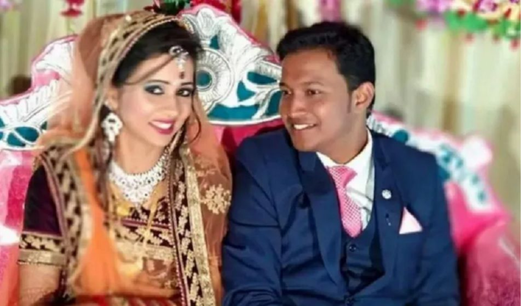 বিয়ের উপহার ছিল বোমা 1748443537 বিয়ের উপহার ছিল বোমা, দুইজনকে হত্যার দায়ে অধ্যক্ষের যাবজ্জীবন