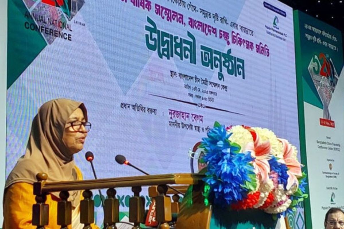 বেতন ও পদোন্নতি নিয়ে চিকিৎসকদের সুখবর দিলেন স্বাস্থ্য উপদেষ্টা