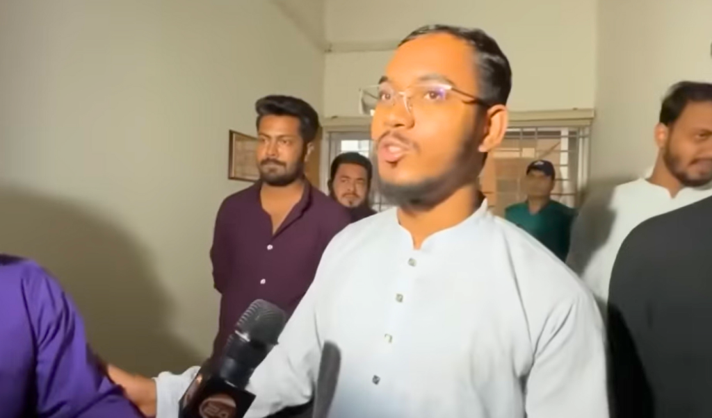 বৈছাআ দিল অব্যাহতি থানা থেকে ছাড়িয়ে নিলেন হান্নান মাসউদ 1747748442 বৈছাআ দিল অব্যাহতি, থানা থেকে ছাড়িয়ে নিলেন হান্নান মাসউদ