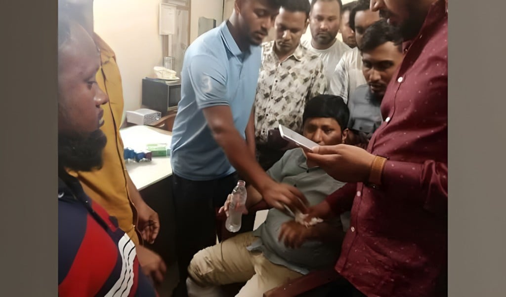 ব্রাহ্মণবাড়িয়ার দুই গ্রামবাসীর সংঘর্ষ 1746078116 নারীর দিকে তাকানোকে কেন্দ্র করে ব্রাহ্মণবাড়িয়ায় সংঘর্ষ, ইউএনও-ওসিসহ আহত ২০