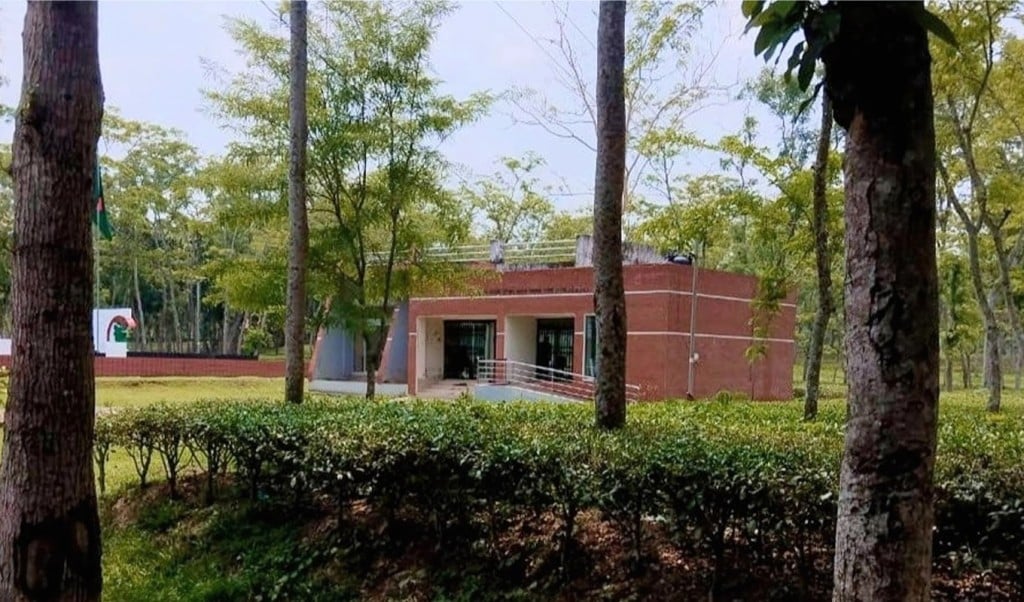 ভারত পাকিস্তান সংঘাত মৌলভীবাজার সীমান্তে ১৫ অনুপ্রবেশকারী আটক 1746679241 ভারত-পাকিস্তান সংঘাত: মৌলভীবাজার সীমান্তে ১৫ অনুপ্রবেশকারী আটক