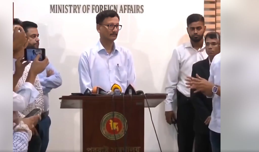 ভারতের সঙ্গে গোলামী চুক্তির প্রশ্নে 1748509356 ভারতের সঙ্গে গোলামী চুক্তির প্রশ্নে পররাষ্ট্র উপদেষ্টা বললেন "না, এমন কিছু নেই'