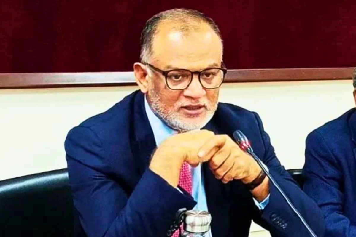 ভারতের স্থলবন্দরে নিষেধাজ্ঞার সিদ্ধান্ত ‘জানে না’ বাংলাদেশ: বাণিজ্য উপদেষ্টা