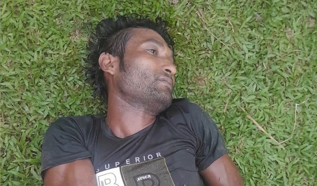 ময়মনসিংহে ‘মাদকাসক্ত মানসিক ভারসাম্যহীন যুবকের হাতে ভাবি ও মুক্তিযোদ্ধা খুন 1748360370 বীর মুক্তিযোদ্ধা ও নারীকে কুপিয়ে-গলা কেটে হত্যা