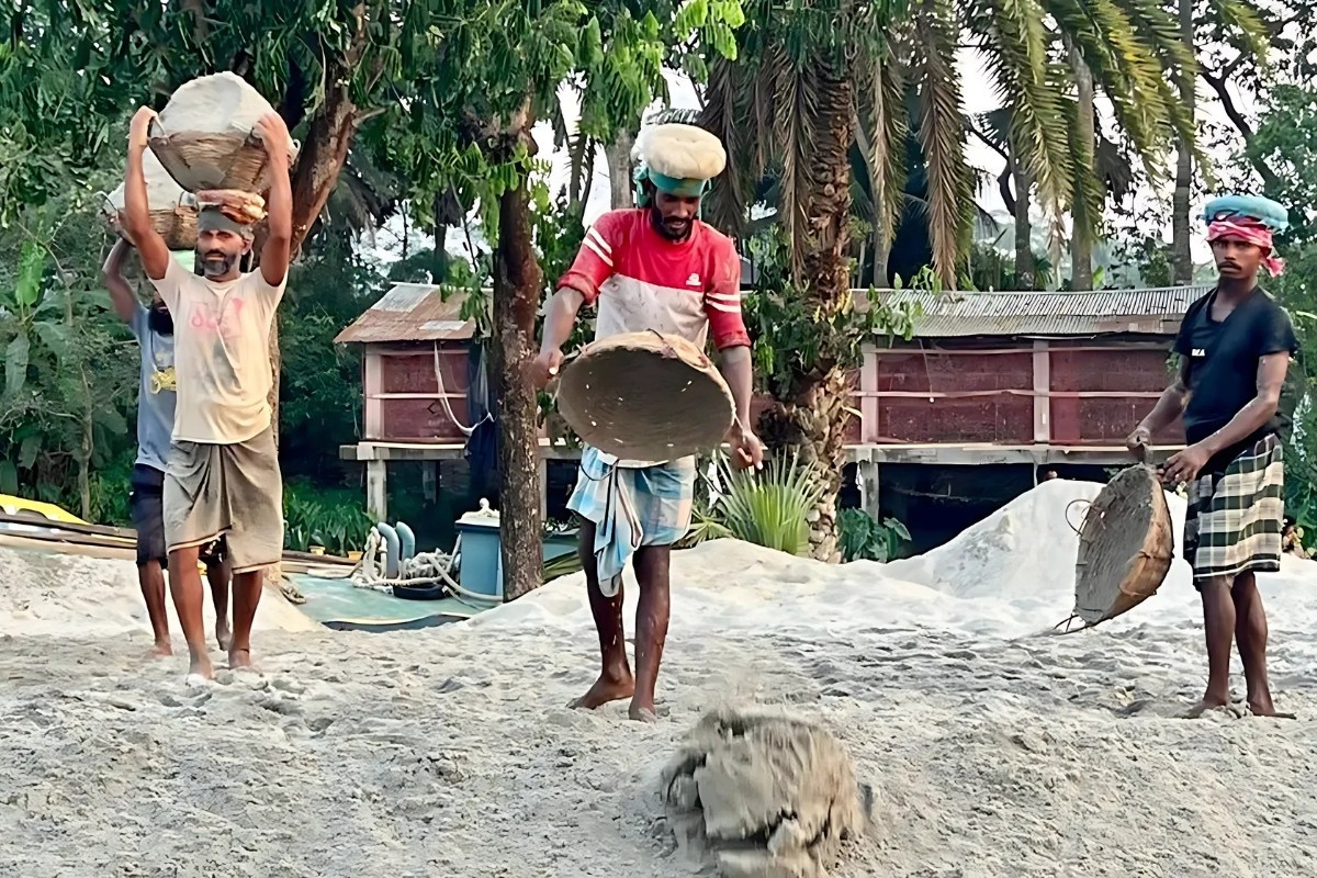 মহান মে দিবস আজ