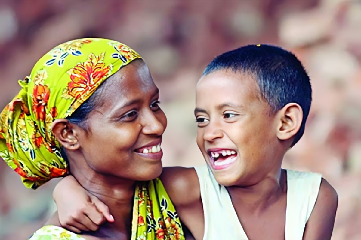 আজ বিশ্ব মা দিবস