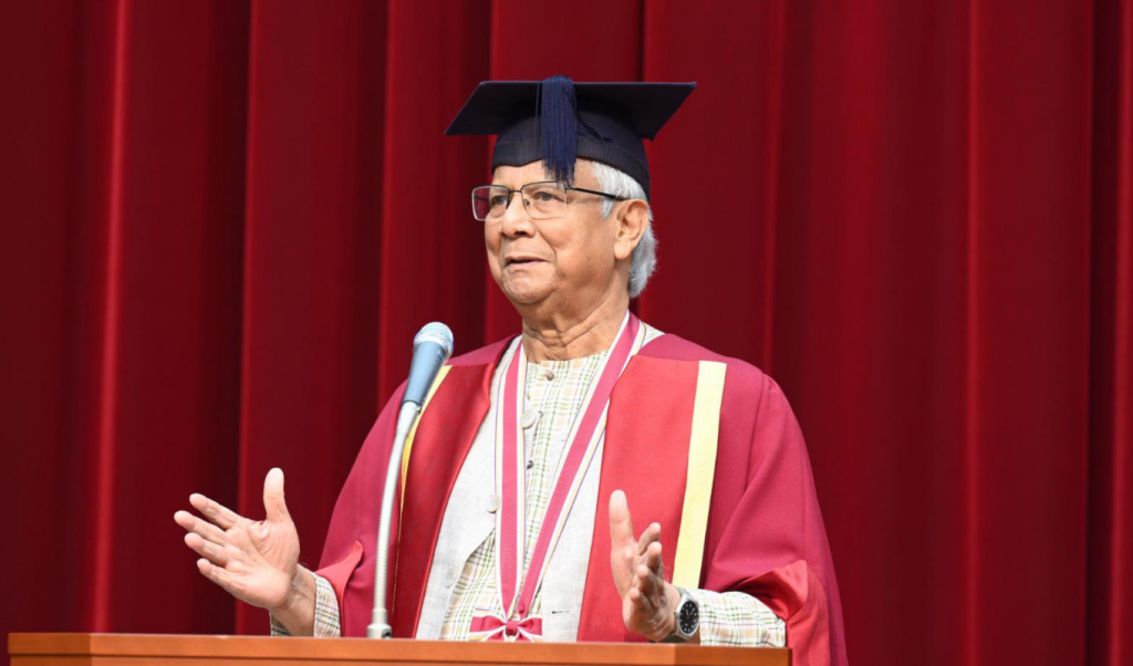 মানুষের সৃজনশীলতাকে দমন করে চাকরি 1748606149 মানুষের সৃজনশীলতাকে দমন করে চাকরি: প্রধান উপদেষ্টা