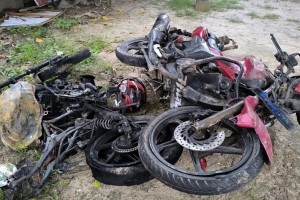 মিরপুরে ড্রাম ট্রাক ও মোটরসাইকেলের মুখোমুখি সংঘর্ষে নিহত ২, আহত ২