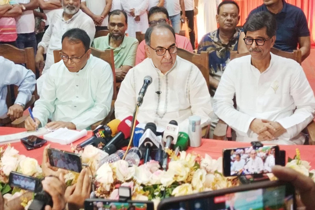অন্তর্বর্তী সরকারের ৮ মাসে পাচার হয়েছে ৯০ হাজার কোটি টাকা: মির্জা আব্বাস