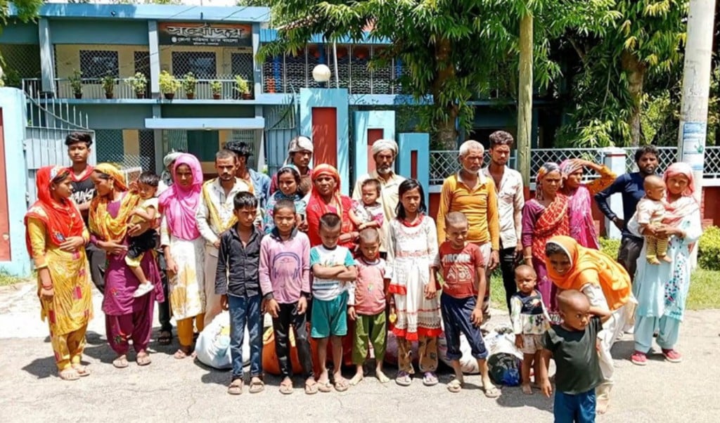 মুজিবনগর সীমান্তে নারী শিশুসহ ৩০ বাংলাদেশিকে বিএসএফের পুশব্যাক 1748330812 মুজিবনগর সীমান্তে আরও ৩০ জনকে পুশব্যাক, বিএসএফ
