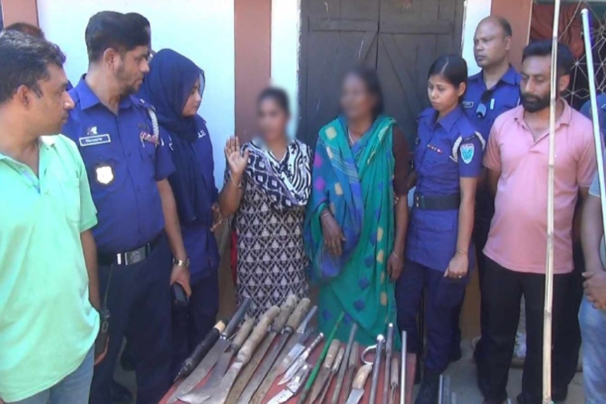 মৌলভীবাজারে পুলিশকে ধাওয়া: অভিযানে পাওয়া গেলো অস্ত্রের ভাণ্ডার, আটক ২