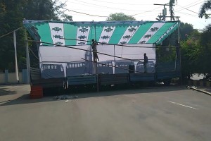 যমুনার সামনে তৈরি হচ্ছে আওয়ামী লীগ নিষিদ্ধের মঞ্চ