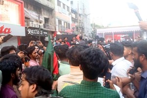 আত্মপ্রকাশের দিনেই ‘জুলাই যোদ্ধাদের’ সঙ্গে এনসিপি যুবশক্তির বাকবিতণ্ডা