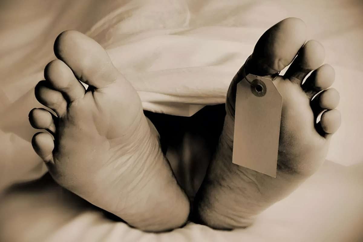 রাজধানীতে কাভার্ড ভ্যান চাপায় প্রাণ গেলো কলেজছাত্রের, চালক আটক