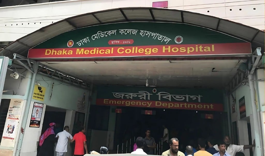 রাজধানীতে ছাদ থেকে পড়ে প্রাণ গেলো শিক্ষার্থীর 1746069722 রাজধানীতে ছাদ থেকে পড়ে প্রাণ গেলো শিক্ষার্থীর