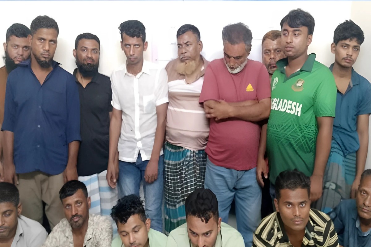 রাজধানীতে পুলিশের বিশেষ অভিযানে ছিনতাইকারীসহ গ্রেপ্তার ২৬