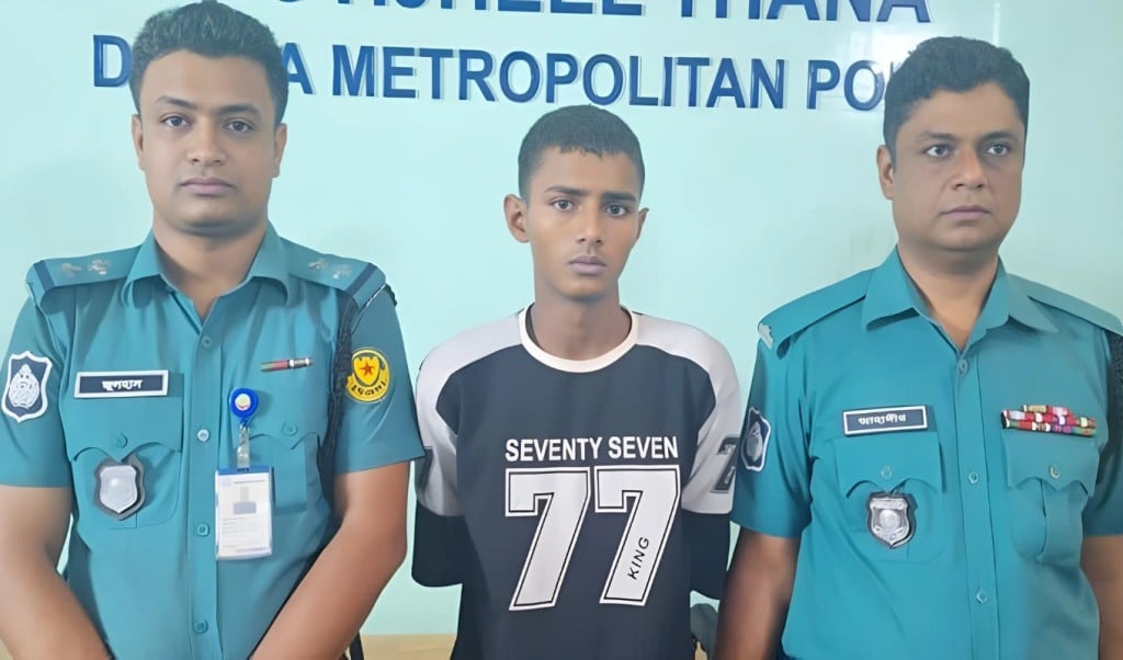 রাজধানীতে বন্ধুর হাতে বন্ধু খুন অভিযুক্ত গ্রেপ্তার 1747803174 রাজধানীতে ৩০ টাকার দ্বন্দ্বে বন্ধুর হাতে বন্ধু খুন, অভিযুক্ত গ্রেপ্তার