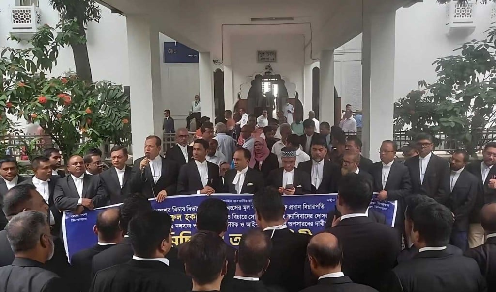 রাজনীতির মাঠে আন্ডার নাইন্টিন হিসেবে অনেক ফাউল করেছেন ব্যারিস্টার কায়সার 1748228915 উপদেষ্টা পরিষদে যারা নেতৃত্ব দিচ্ছেন, তারা রাজনীতির মাঠে আন্ডার নাইন্টিন: ব্যারিস্টার কায়সার