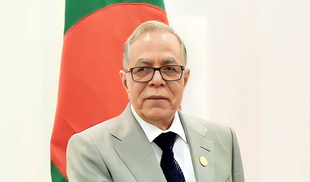 রাষ্ট্রপতি আবদুল হামিদ 1746678345 দেশ ছাড়লেন সাবেক রাষ্ট্রপতি আবদুল হামিদ