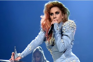 লেডি গাগার কনসার্টে বোমা হামলার পরিকল্পনার মূলহোতাসহ গ্রেপ্তার ২