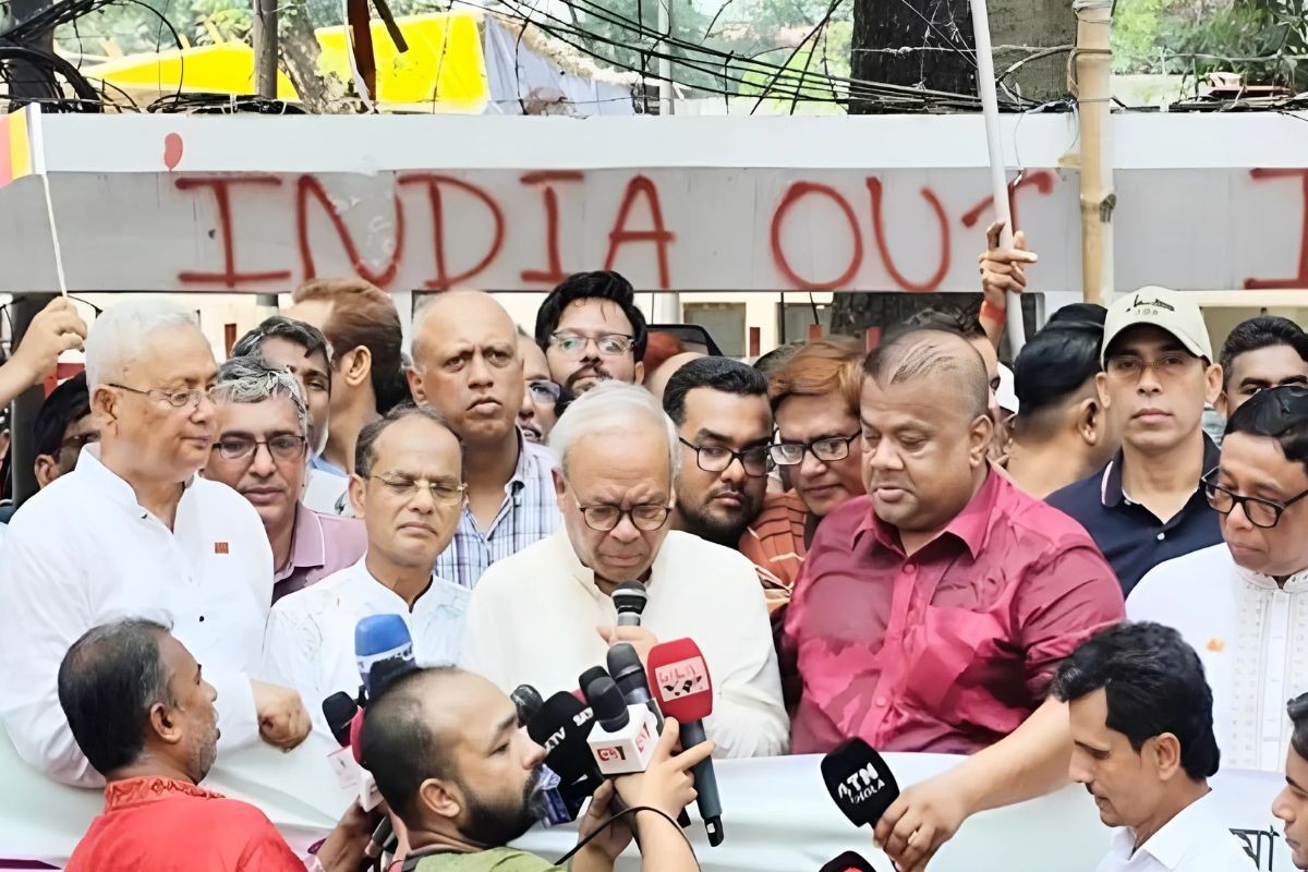 অন্তর্বর্তী সরকারের কর্মকাণ্ডে শেখ হাসিনার পুরোনো কৌশলেরই পুনরাবৃত্তি দেখা যাচ্ছে: রিজভী