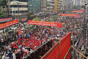 নয়াপল্টনে শ্রমিক সমাবেশে জনতার ঢল, ভার্চুয়ালি বক্তব্য দেবেন তারেক রহমান