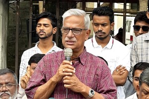 সময় মতো নির্বাচন না হলে আন্দোলনে নামব: ফারুক
