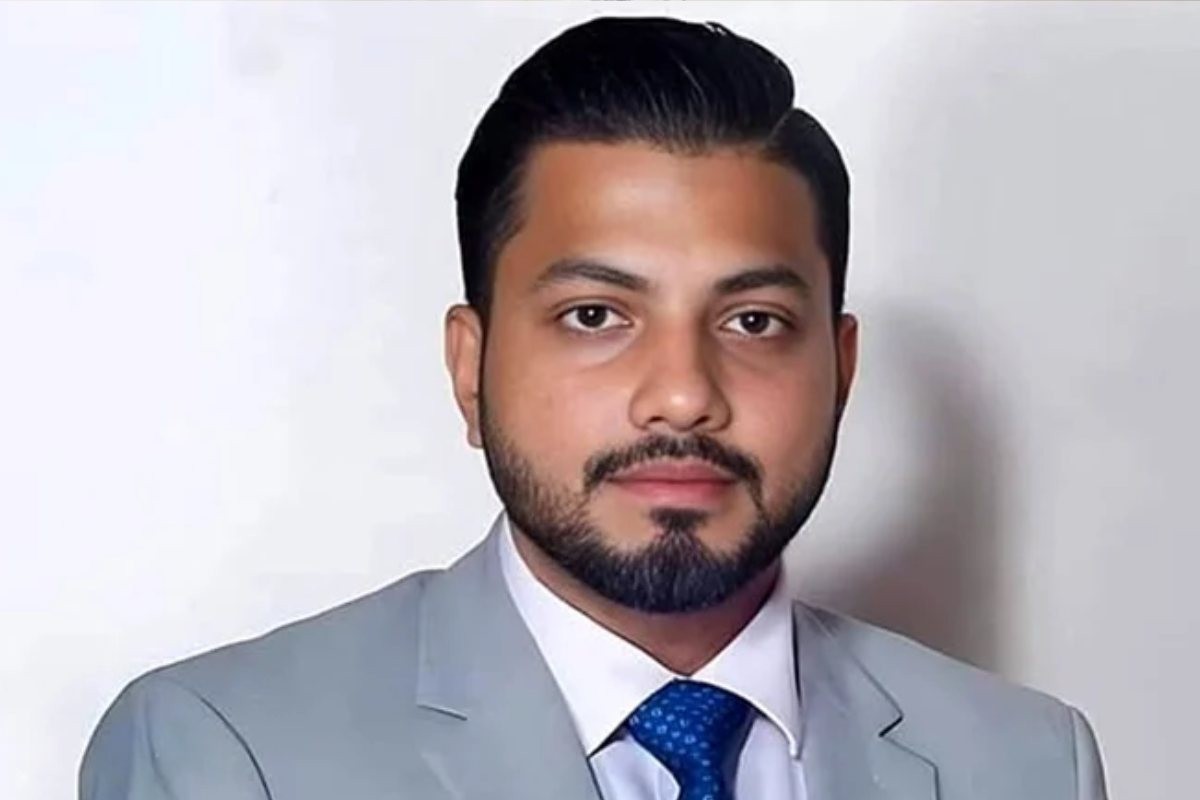 সমর্থকদের রাজপথ না ছাড়ার নির্দেশ ইশরাকের