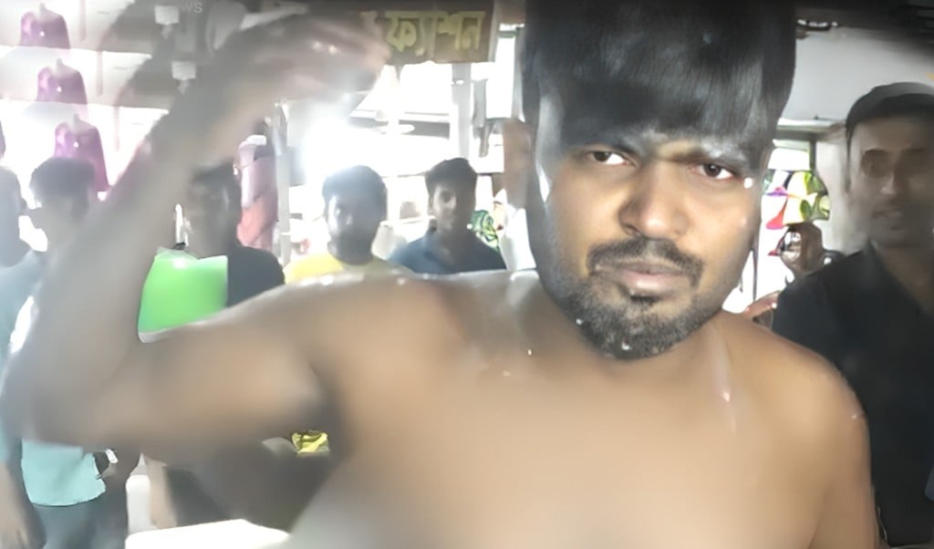 সর্বস্বান্ত হয়ে জুয়া 1746859228 সর্বস্বান্ত হয়ে জুয়া আর খেলবেন না বলে দুধ দিয়ে গোসল করলেন যুবক