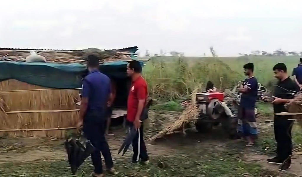 সিরাজগঞ্জে খামারিকে হত্যা করে গরু লুট 1747808594 সিরাজগঞ্জে খামারিকে হত্যা করে গরু লুট