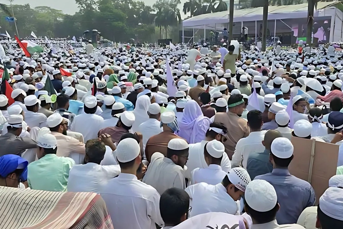 আ.লীগ নিষিদ্ধসহ ১২ দফা দাবি হেফাজতের