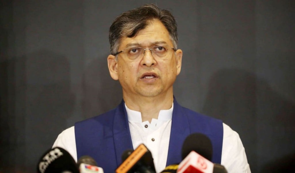 ২ তারিখ ফের বৈঠকের পালা ‘দেখাচ্ছে সংস্কারের নামে কলা 1748692278 ২ তারিখ ফের বৈঠকের পালা, ‘দেখাচ্ছে সংস্কারের নামে কলা’