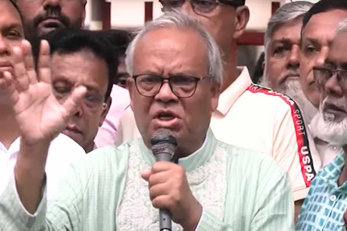 ‘এনসিপিদের সাদরে গ্রহণ, আর জবি শিক্ষার্থীদের লাঠিচার্জ কেন?’—অন্তর্বর্তী সরকারকে রিজভী